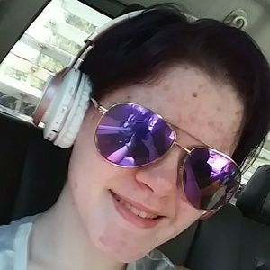 Meet your Posher, Kari